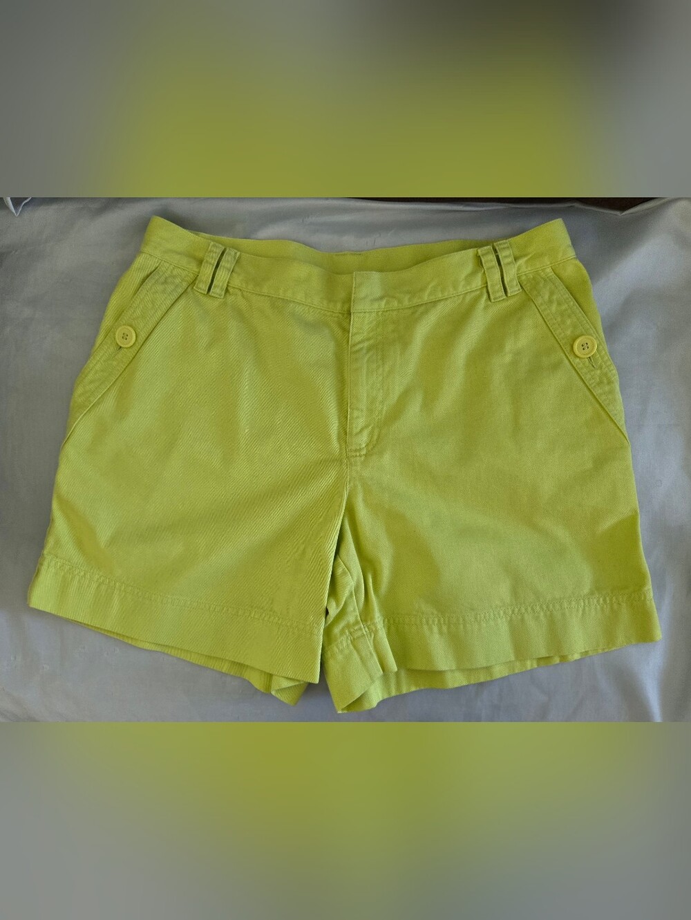 Liz Claiborne Shorts Sz 12 Chinos Lemon Lime Color 5" Inseam High Rise Euc